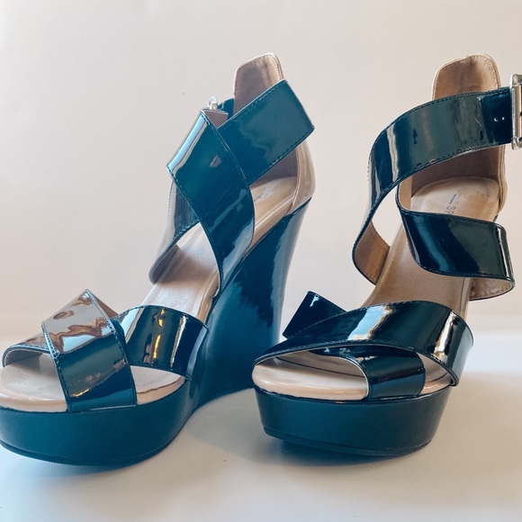 Call it Spring Platform Sandals - Picture 2 of 4
